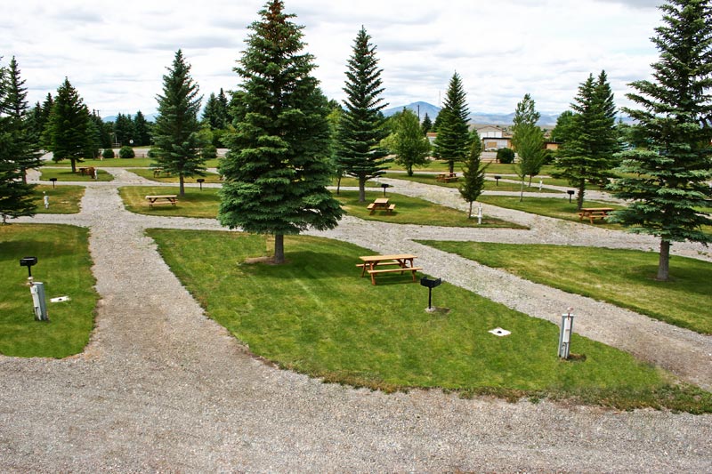 Escape to the Idaho Mountains: Your Home Away from Home at Mountain View RV Park